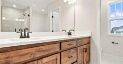 13522 Oakridge Drive, Kearney, MO 64060