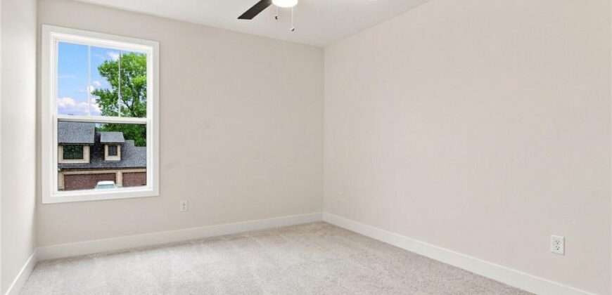 13522 Oakridge Drive, Kearney, MO 64060