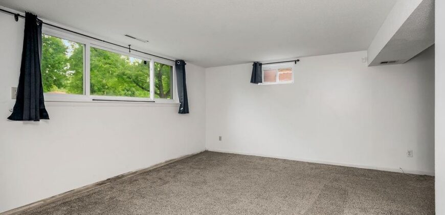 6534 NW Hamer Drive, Kansas City, MO 64118