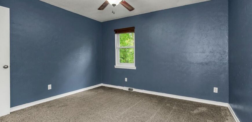 6534 NW Hamer Drive, Kansas City, MO 64118