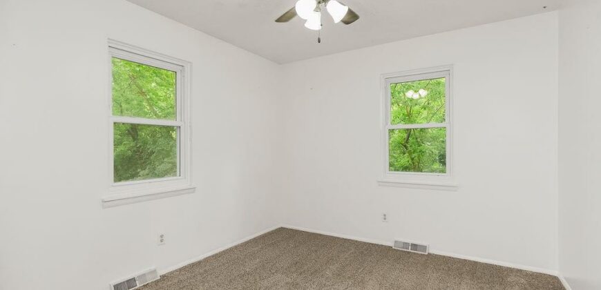 6534 NW Hamer Drive, Kansas City, MO 64118