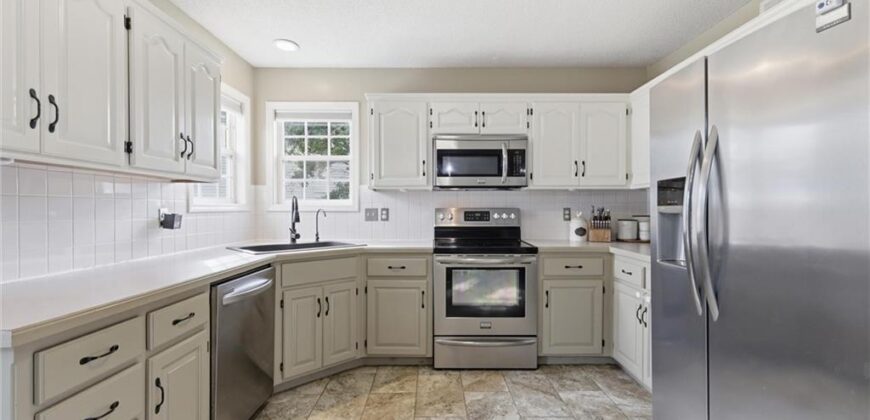 1319 NE 105th Terrace, Kansas City, MO 64155