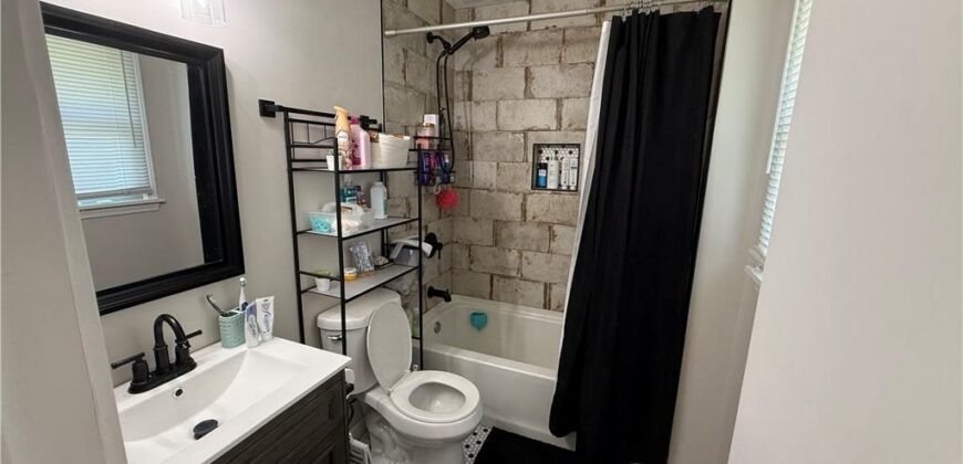 7111 Michael Lane, Pleasant Valley, MO 64068