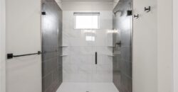5782 NW Black Oak Court, Parkville, MO 64152