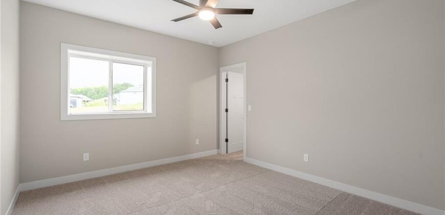 5782 NW Black Oak Court, Parkville, MO 64152
