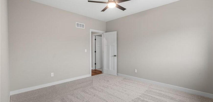 5782 NW Black Oak Court, Parkville, MO 64152