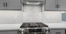 5782 NW Black Oak Court, Parkville, MO 64152