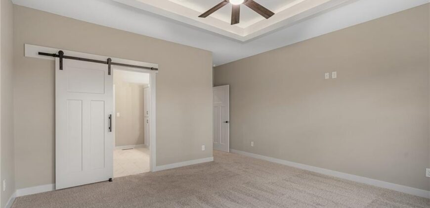 5782 NW Black Oak Court, Parkville, MO 64152