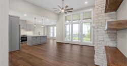 5782 NW Black Oak Court, Parkville, MO 64152