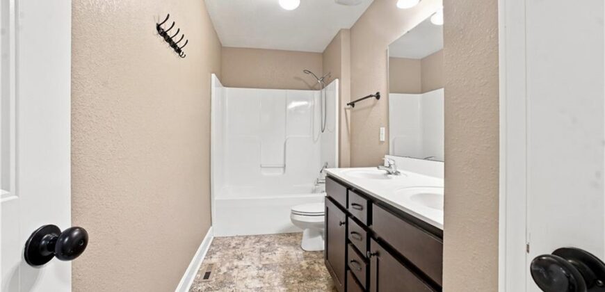 8329 N Spruce Avenue, Kansas City, MO 64119