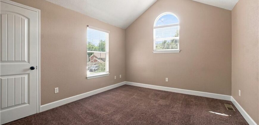 8329 N Spruce Avenue, Kansas City, MO 64119