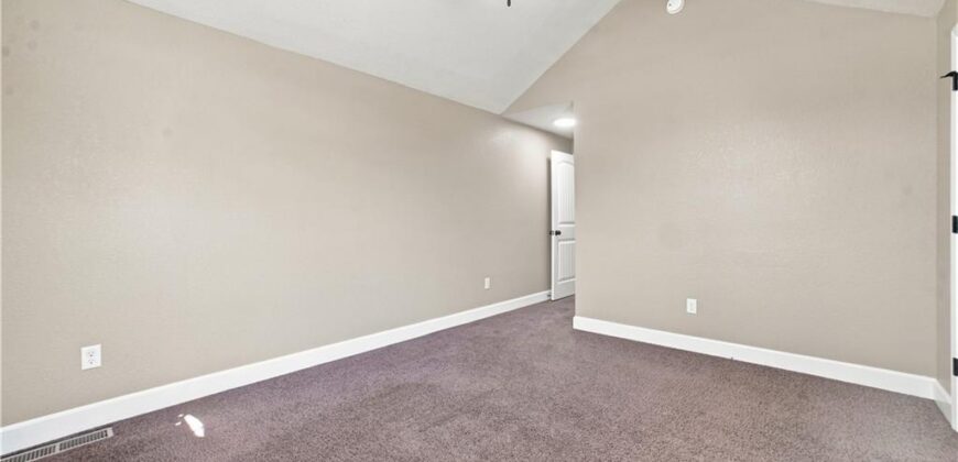 8329 N Spruce Avenue, Kansas City, MO 64119