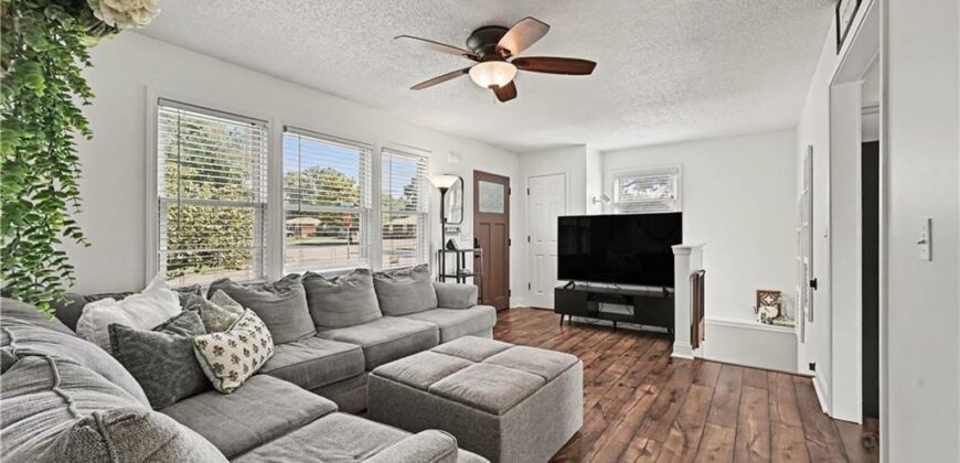 401 NW 71st Street, Kansas City, MO 64118