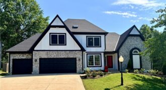 6801 N Quincy Circle, Kansas City, MO 64119