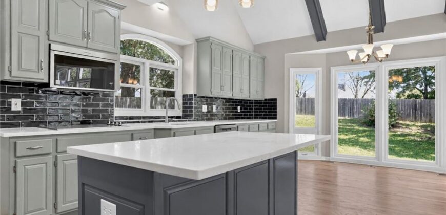 6801 N Quincy Circle, Kansas City, MO 64119