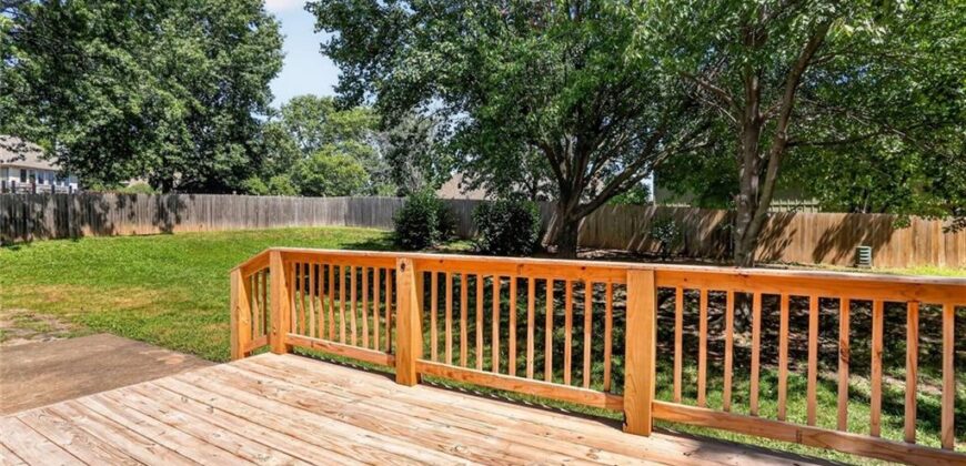 6801 N Quincy Circle, Kansas City, MO 64119