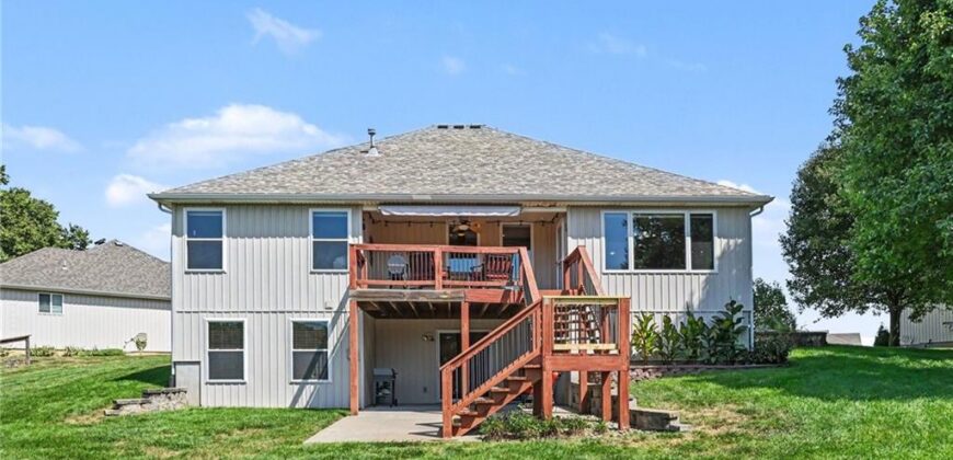 301 Prairie Rose Circle, Smithville, MO 64089