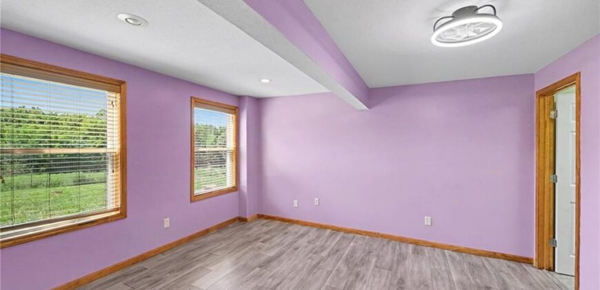 301 Prairie Rose Circle, Smithville, MO 64089