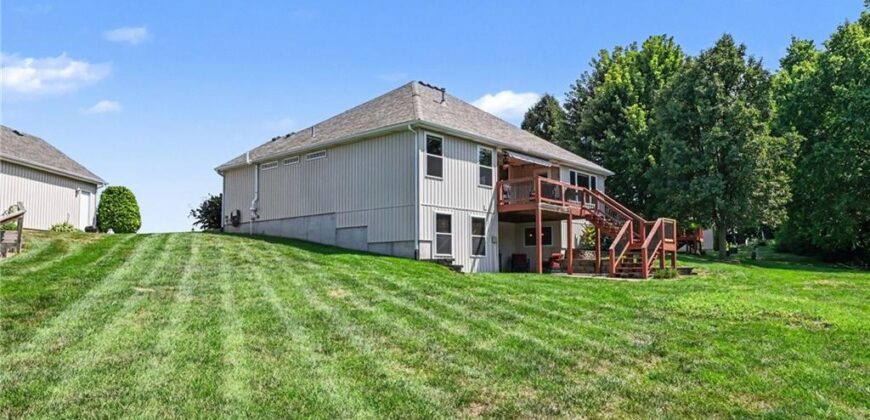 301 Prairie Rose Circle, Smithville, MO 64089