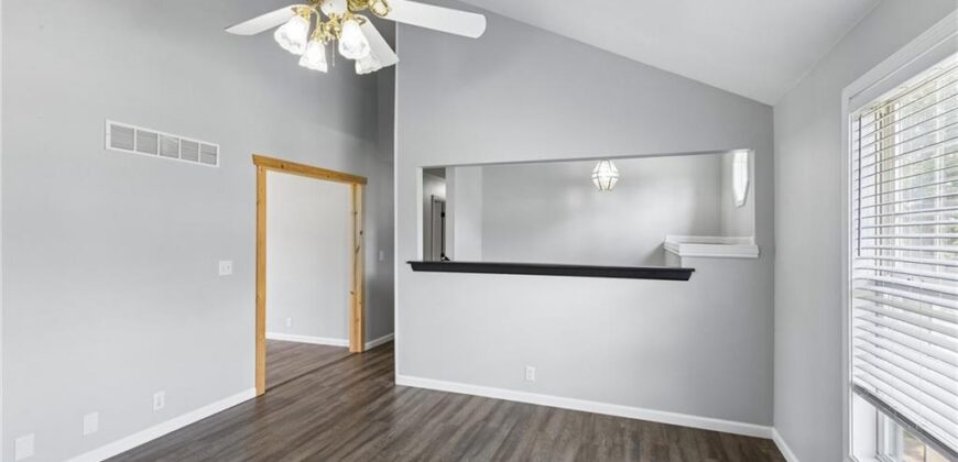 808 Pine Crest Avenue, Kearney, MO 64060