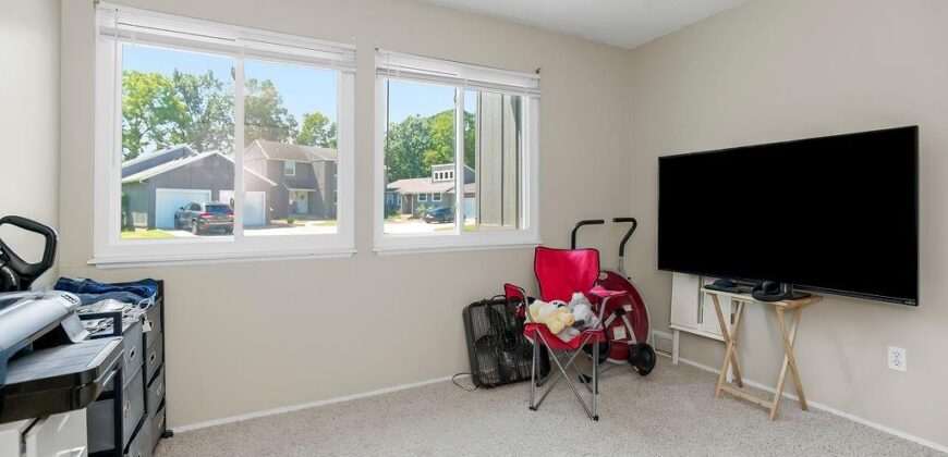1028 NW 70th Court, Kansas City, MO 64118