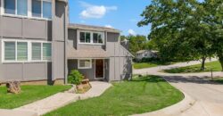 1028 NW 70th Court, Kansas City, MO 64118