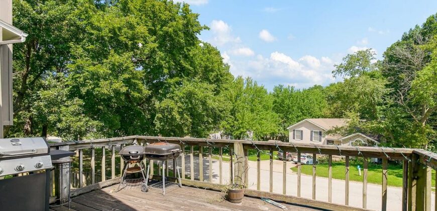 1028 NW 70th Court, Kansas City, MO 64118