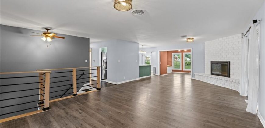 7302 N Woodland Avenue, Gladstone, MO 64118