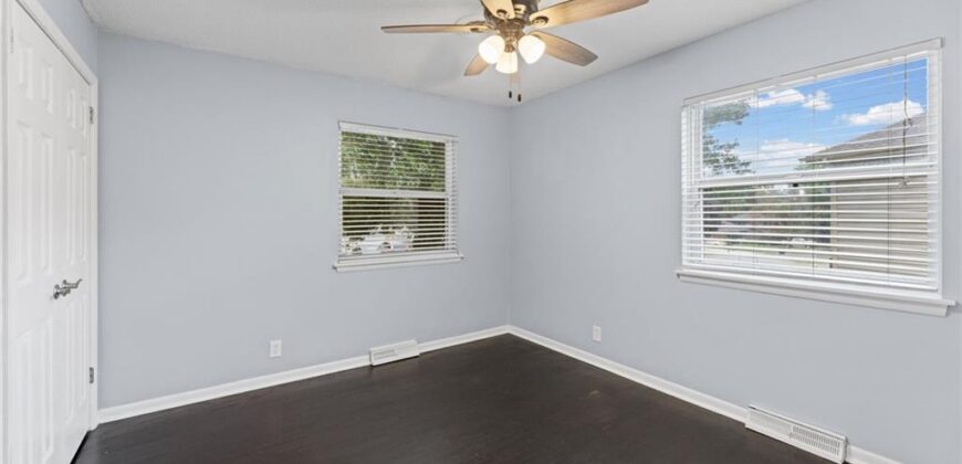 7302 N Woodland Avenue, Gladstone, MO 64118