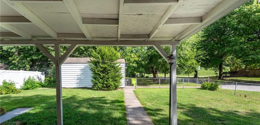 1444 E 24th Avenue, North Kansas City, MO 64116