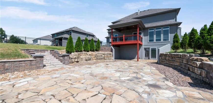12740 N Imperial Drive, Platte City, MO 64079