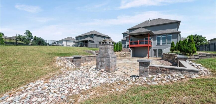 12740 N Imperial Drive, Platte City, MO 64079