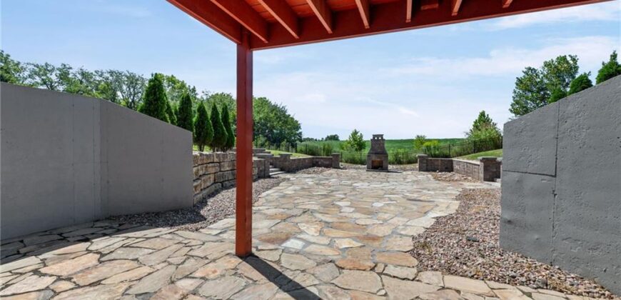 12740 N Imperial Drive, Platte City, MO 64079