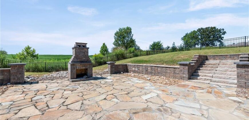 12740 N Imperial Drive, Platte City, MO 64079