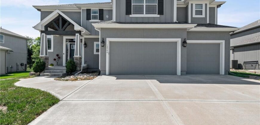12740 N Imperial Drive, Platte City, MO 64079