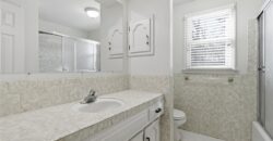 1038 N Woodland Court, Kansas City, MO 64118