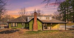 1038 N Woodland Court, Kansas City, MO 64118