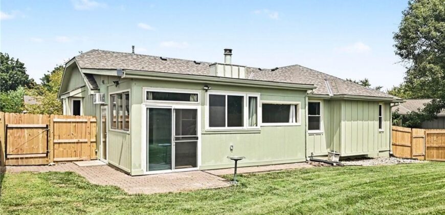 521 Karapat Drive, Kansas City, MO 64155