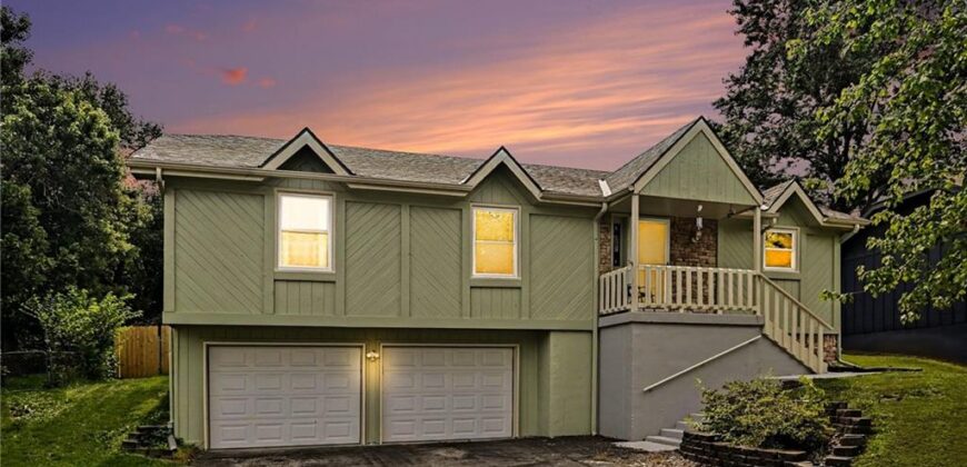 521 Karapat Drive, Kansas City, MO 64155