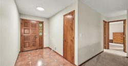 521 Karapat Drive, Kansas City, MO 64155