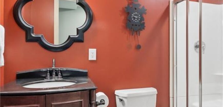 10423 Ridgeview Ave. Avenue, Liberty, MO 64068