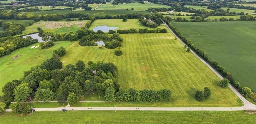 10423 Ridgeview Ave. Avenue, Liberty, MO 64068