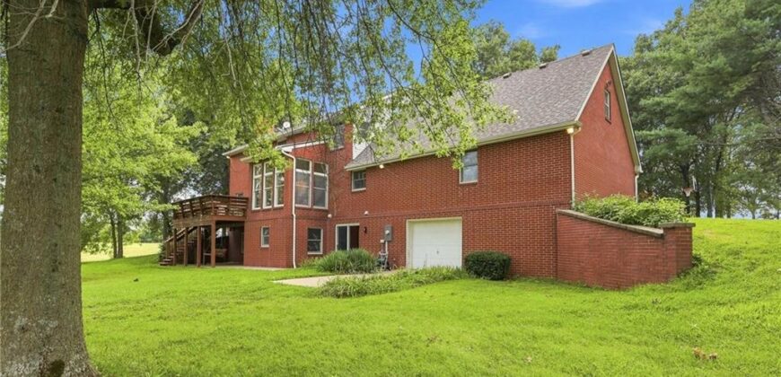 10423 Ridgeview Ave. Avenue, Liberty, MO 64068