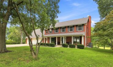 10423 Ridgeview Ave. Avenue, Liberty, MO 64068