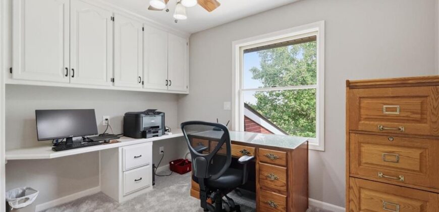 10423 Ridgeview Ave. Avenue, Liberty, MO 64068