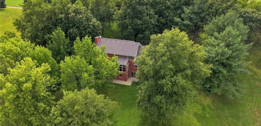 10423 Ridgeview Ave. Avenue, Liberty, MO 64068