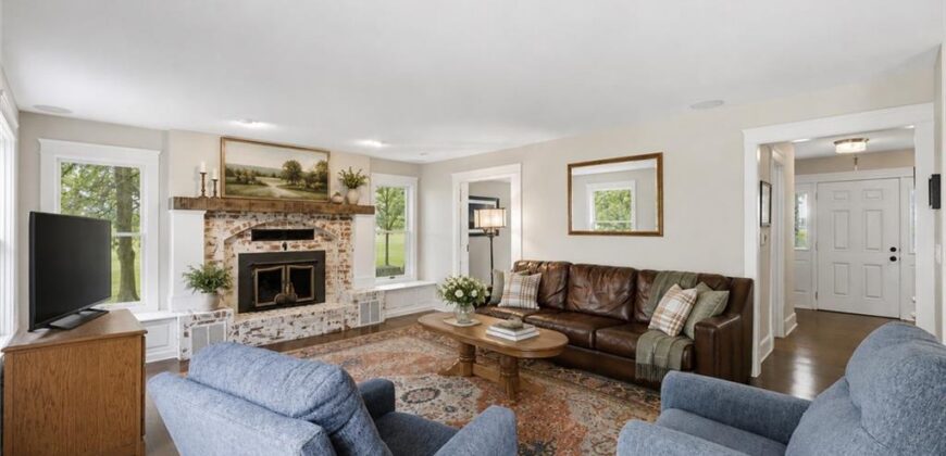 10423 Ridgeview Ave. Avenue, Liberty, MO 64068