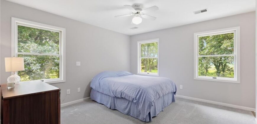 10423 Ridgeview Ave. Avenue, Liberty, MO 64068