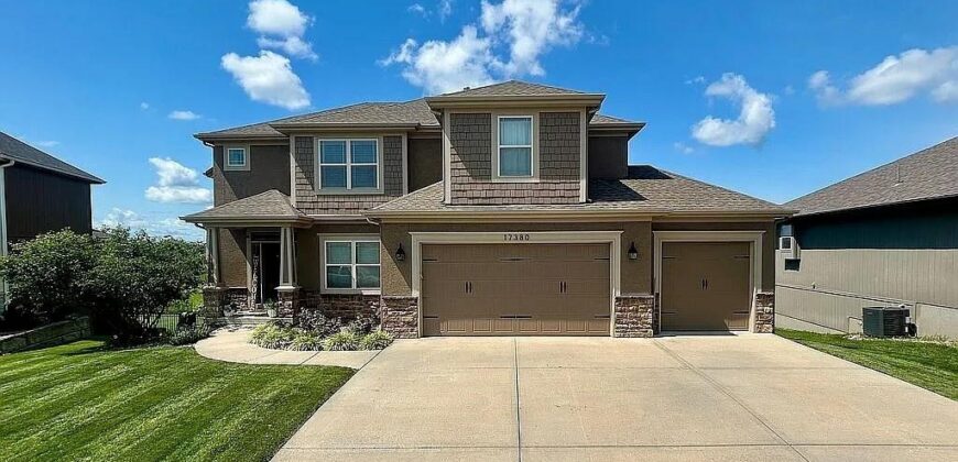 17380 NW 130th Terrace, Platte City, MO 64079