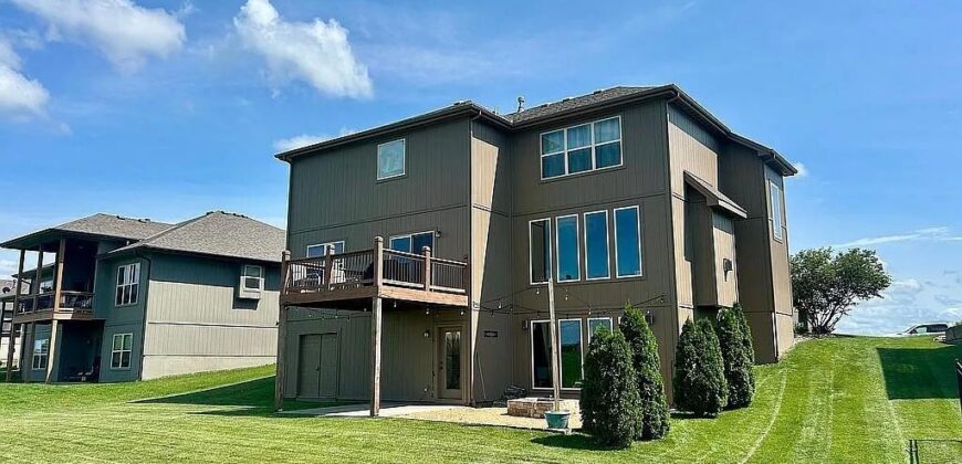 17380 NW 130th Terrace, Platte City, MO 64079